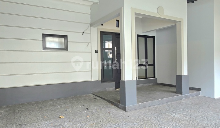 Rumah Bagus Nyaman di Villa Melati Mas Serpong, Tangerang Selatan 2