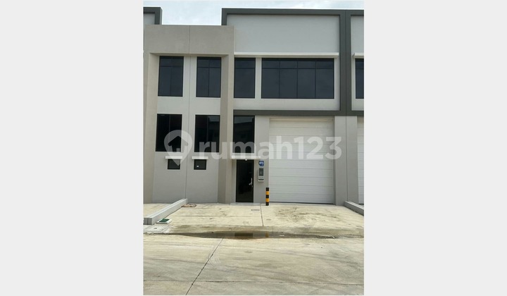 Disewakan Gudang Bizz Park (2 Gudang) di Pik Pantai Indah Kapuk