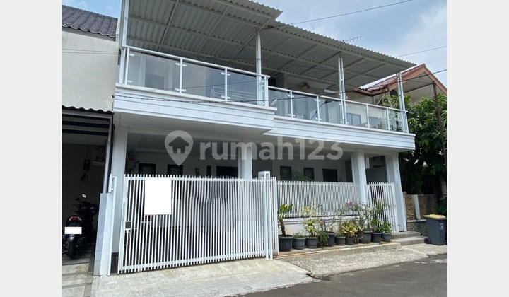 Nice Fully Furnished House in Kasuari Bintaro Sector 9, South Tangerang