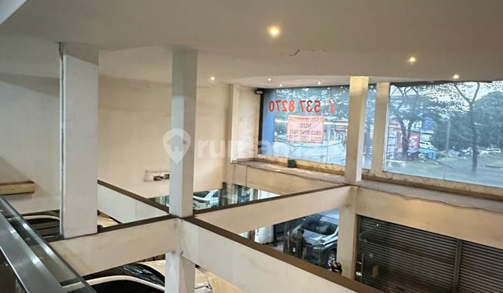 For Rent: 3-Storey Shop House by Main Road in BSD For Rent: 3-Storey Shop House by Main Road in BSD