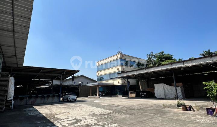 Industrial Factory/Warehouse Strategically Located on Serang Main Road, Next to Main Road