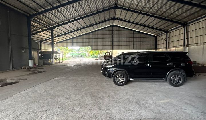 For Rent: Strategic Warehouse in Pinang, Tangerang City For Rent: Strategic Warehouse in Pinang, Tangerang City