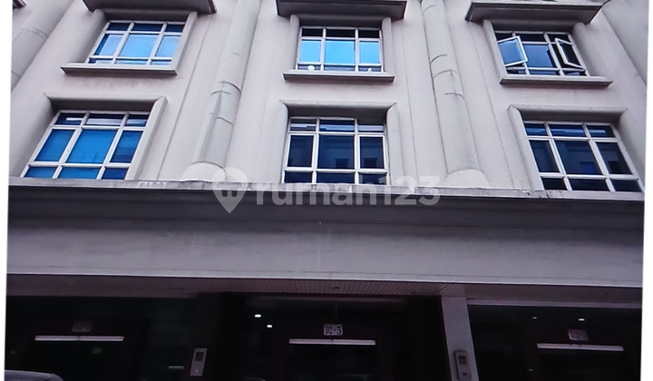 Kebon Jeruk Ready-to-Occupy Shop House & Top List Kebon Jeruk Ready-to-Occupy Shop House & Top List