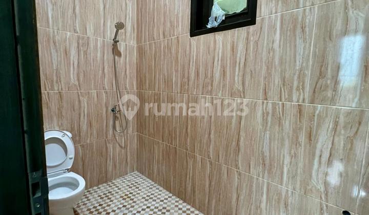 Disewakan Rumah Dipejaten Town House Bagus 2