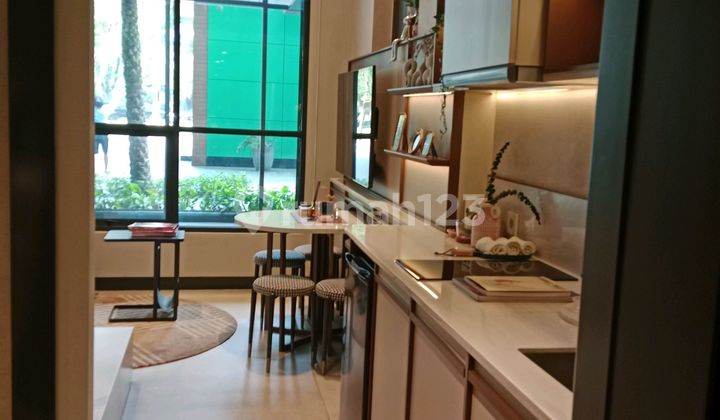 Sell Urban-x Apartments, One Step from Uph Medical, 5 million down payment, installments of 2.5 million.