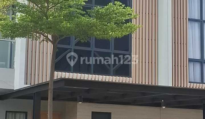 Disewakan Rumah Baru 2 Lantai Citra 8 Kalideres