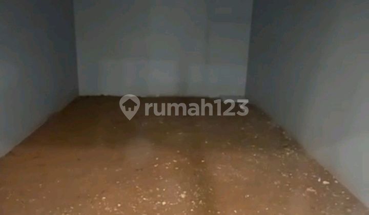 New Shop House Near the Lake