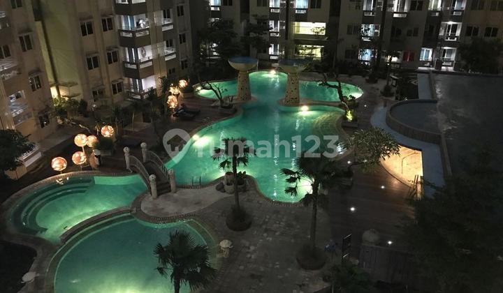 For Rent 2 Bedroom Apartment with Sky Terrace West Jakarta