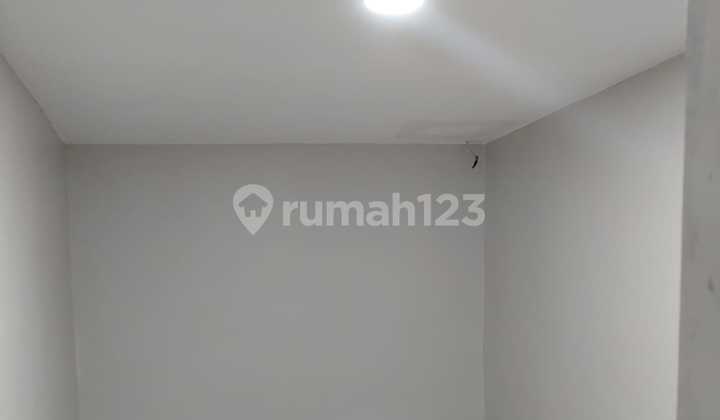 Disewakan Rumah 1 1/2 Lantai Citra 5 Kalideres Disewakan Rumah 1 1/2 Lantai Citra 5 Kalideres