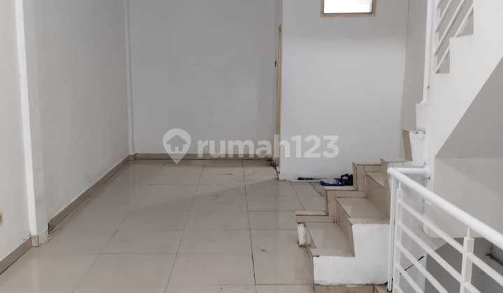 Nice Ruko Permata Palem for Rent in Kalideres, West Jakarta
