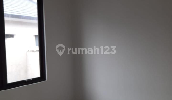 Disewakan Rumah 2 Lantai Cluster Illustria Bsd 2