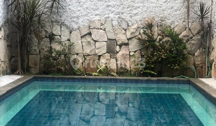 Dijual Cepat Rumah Dengan Kolam Renang Di Cisaranten Kulon Bandung