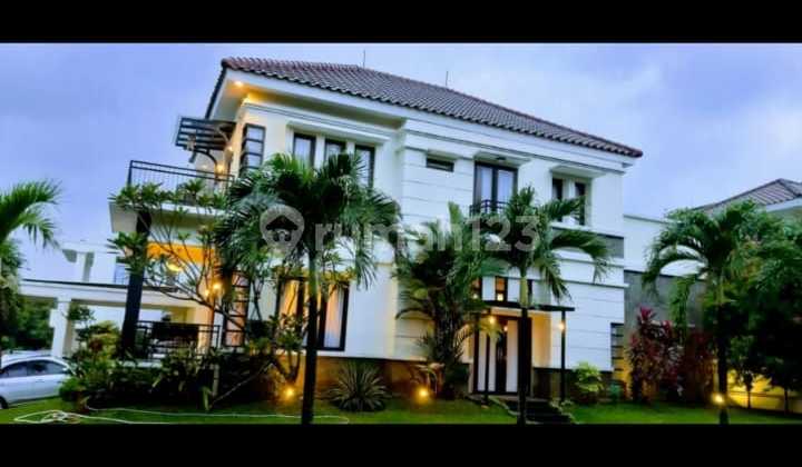 Luxury Corner House In Legenda Wisata Cibubur 2