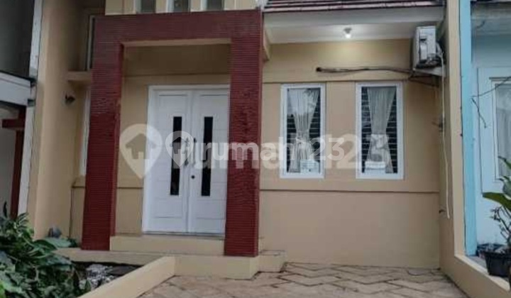 Minimalist House Renovated, Ready to Occupy.