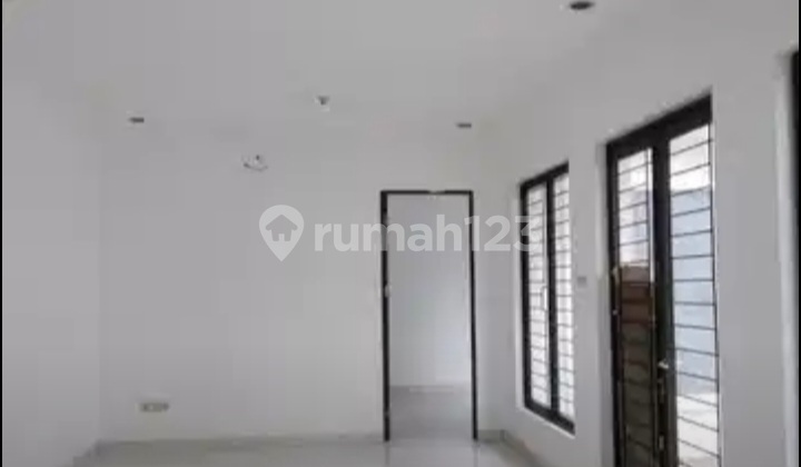 Cheap.. Minimalist House Near Park 2