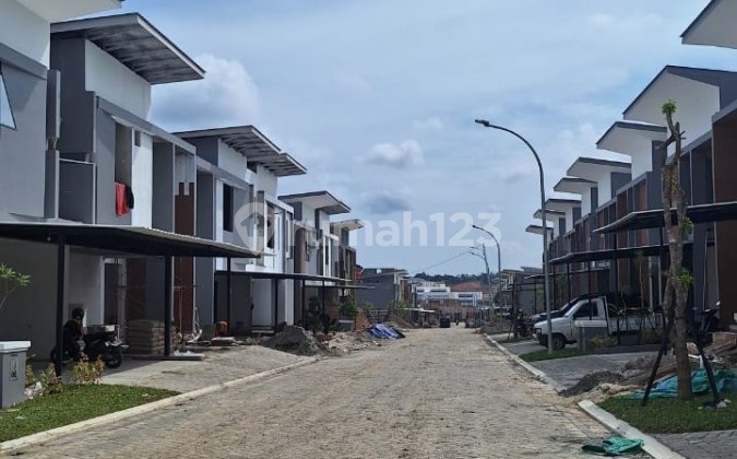 DIJUAL RUMAH DI GRAND CITY – MI – P 2