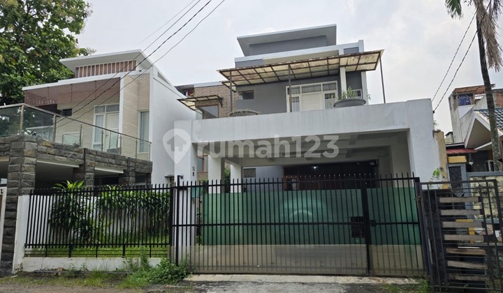 DIJUAL CEPAT RUMAH + ROOFTOP di BINTARO JAKARTA SELATAN – HM