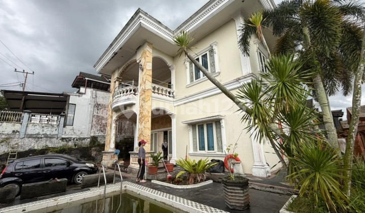 Dijual Rumah di Jl. Angkasa Sepinggan - By