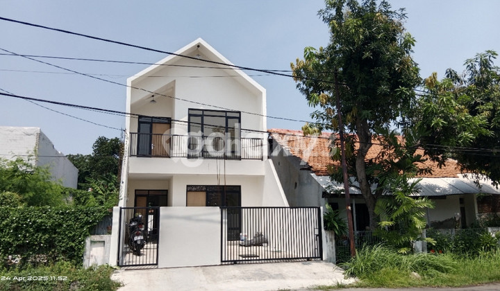 SEWA RUMAH GRESS 2 LANTAI SIAP HUNI MEDOKAN ASRI ( TURUN HARGA) 1