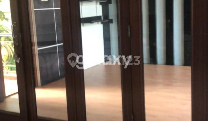 (Please provide the text you would like me to translate.) 2