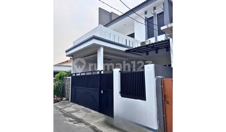 Rumah Sudah Renovasi Bebas Banjir Lokasi Premium Kebon Jeruk Jakarta Barat