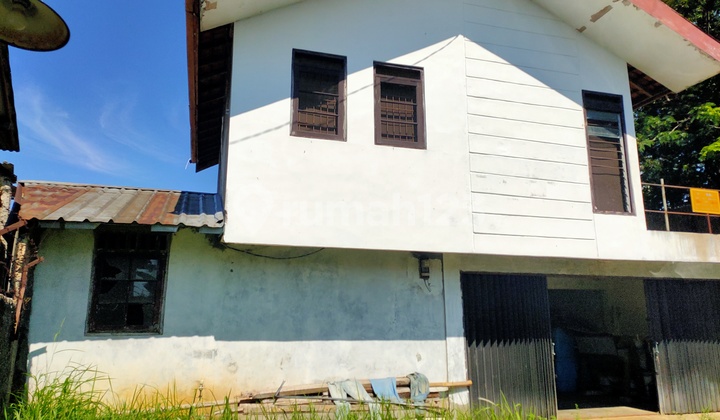 Warehouse for Sale with Large Land, Already Fenced Around Warehouse for Sale with Large Land, Already Fenced Around