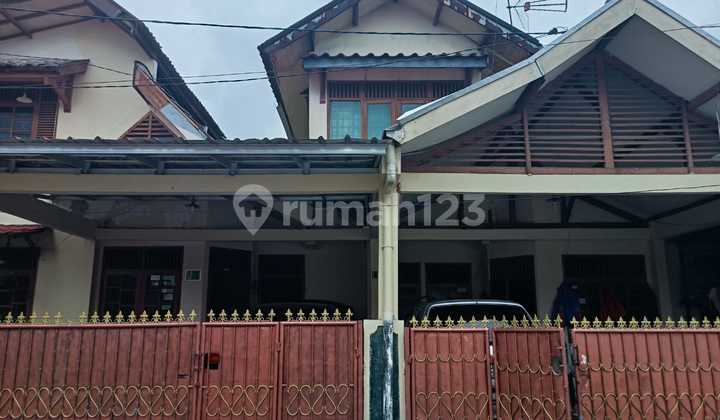 Dijual Rumah di Taman Cinanggu Jalur Angkot Pusat Kuliner Bebas Banjir Aman Dijual Rumah di Taman Cinanggu Jalur Angkot Pusat Kuliner Bebas Banjir Aman