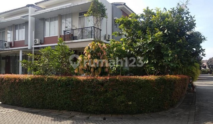 Rumah Victoria Garden 2 Lantai Nan Asri Rumah Victoria Garden 2 Lantai Nan Asri