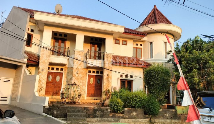 Rumah Persada Kemala Cantik, Luas Dan Depan Taman
