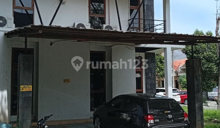 Spacious & Corner House in Tuscany Cluster, Lippo Cikarang Spacious & Corner House in Tuscany Cluster, Lippo Cikarang