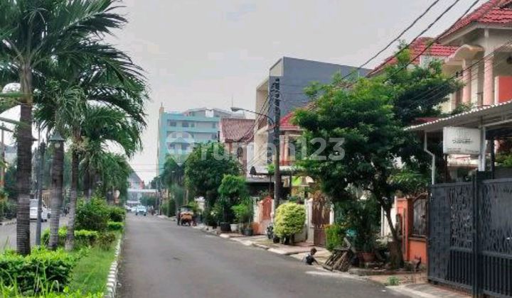 Grand Galaxy City 2-Story House, Strategic Location on The Boulevard 2