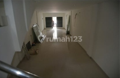 Ruko New Jl.Arteri Pondok Indah (Ukuran 4,5x20 m) Ruko New Jl.Arteri Pondok Indah (Ukuran 4,5x20 m)