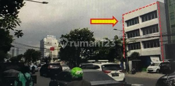 Ruko Jl.raya Mangga Besar (Lt/Lb 415/1.420 M)