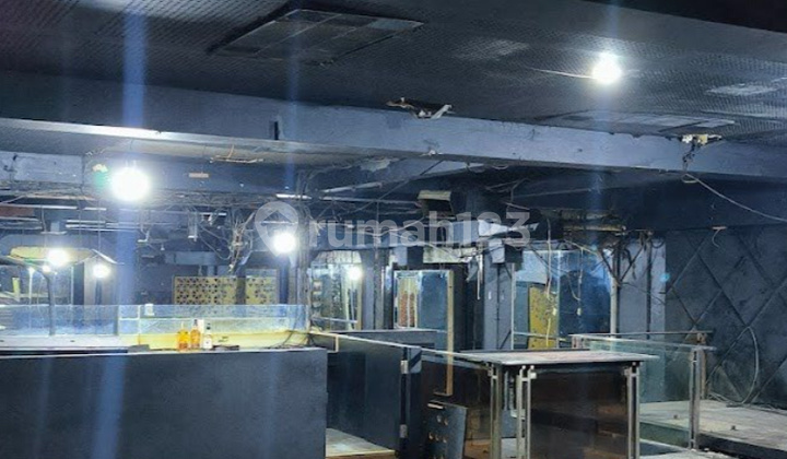 Dijual Gedung Komersial Mampang Jakarta Selatan Posisi Super Triple Bagus