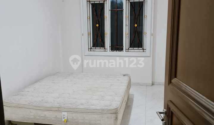 Tomang Cheap House Quick Need Good And Luxurious 2