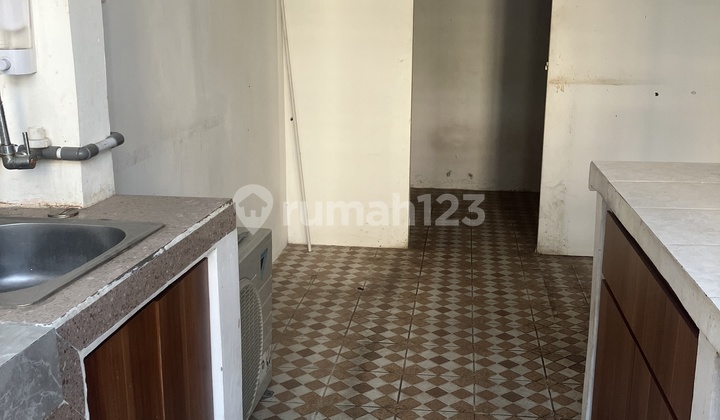 For Rent: Commercial Space for Coffee Shop/Cafe in Kuningan Office Area