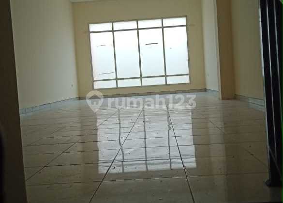 Disewakan Ruko Jakarta Selatan Posisi Bagus Siap Huni Pinggir Jalan Raya Utama Disewakan Ruko Jakarta Selatan Posisi Bagus Siap Huni Pinggir Jalan Raya Utama