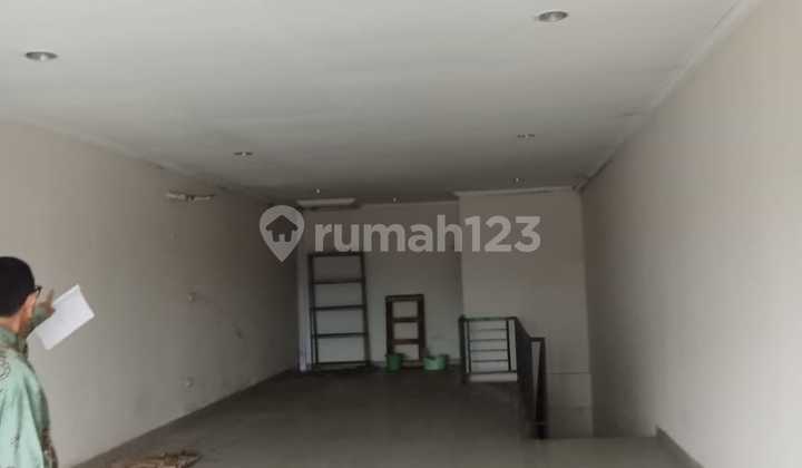 Disewakan Ruko Utk Usaha Jak Pus Posisi Ramai Bagus Utk Laundry 2