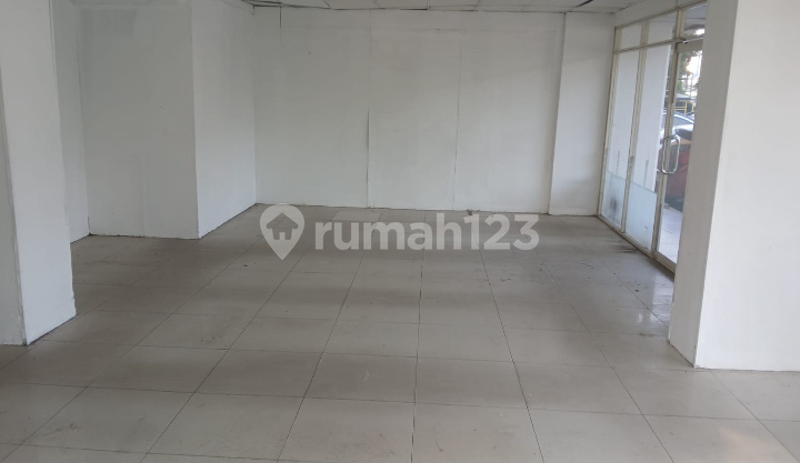 Diaewakan Ruko Parkir Luas Jalan Utama Cocok Usaha Anak Muda Diaewakan Ruko Parkir Luas Jalan Utama Cocok Usaha Anak Muda