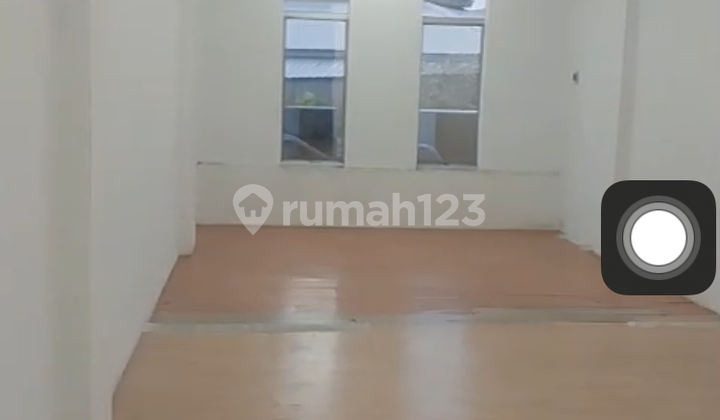 For Rent: Attached Shop House in Kemayoran with Spacious Parking For Rent: Attached Shop House in Kemayoran with Spacious Parking