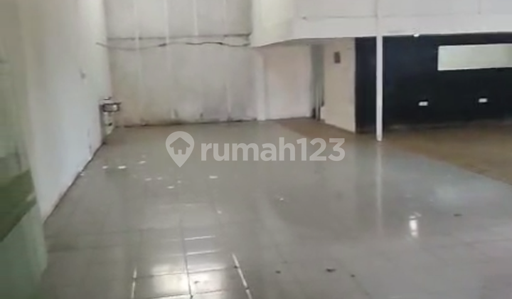 Disewakan Ruko Lebar Sekali Besar Posisi Strategis Jaksel