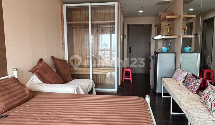 For Rent Premium Arandra Apartment with Private Elevator Low Floor Fully Furnished 2