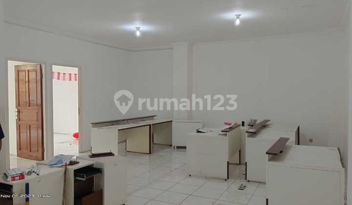 For Rent Loss Large Shop House Ready to Occupy Wide by the Highway