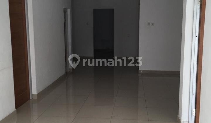Disewakan Rumah Bagus Di Tanjung Duren Jalan Raya Cocok Kantor 2
