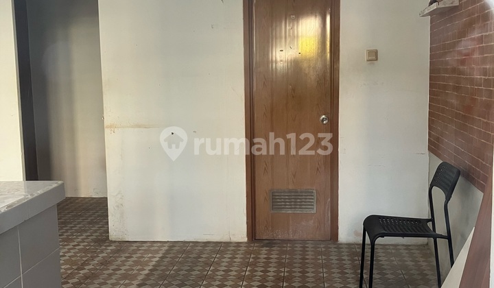 For Rent: Commercial Space for Coffee Shop/Cafe in Kuningan Office Area