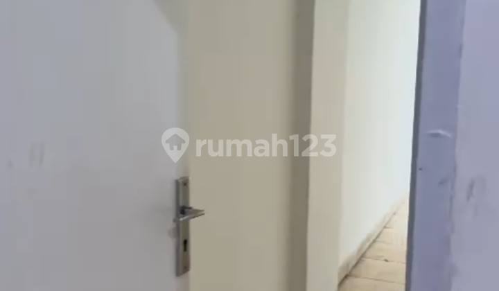 Disewakan Ruko Luas Siap Huni Jalan Raya Jak Tim 1