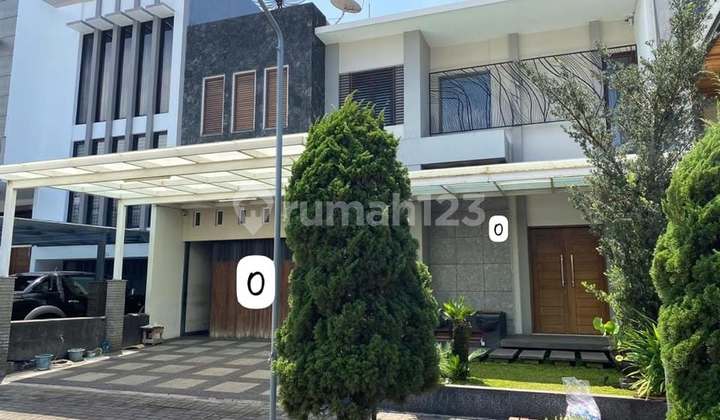 Modern Luxury House in Singgasana Perdana, Bandung City 2