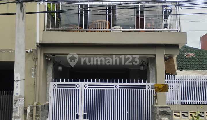 Semi-Furnished Well-Maintained House in Turangga, Bandung City