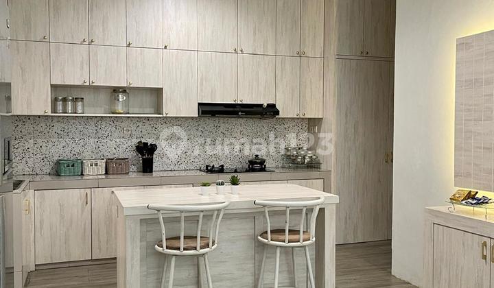 Dijual Rumah Cantik untuk Usaha di Mainroad Regol Bandung 2