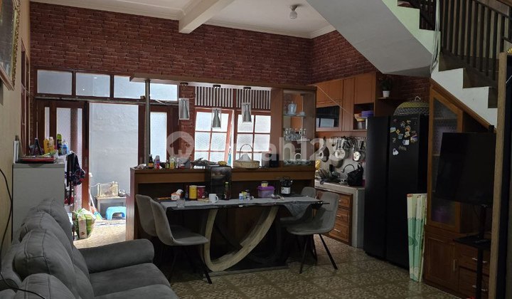 Rumah Mewah 2 Lantai Asri dan Terawat di Cileunyi Kota Bandung 2